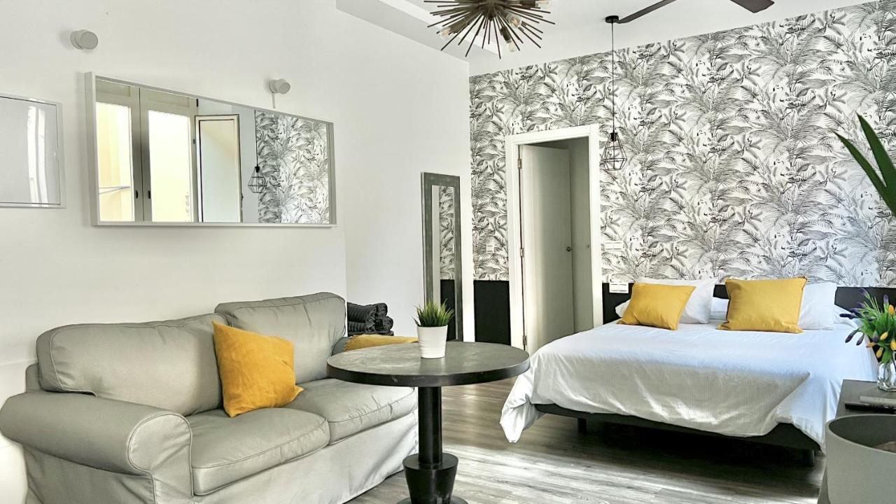 Suites La Merced Malaga Exterior photo